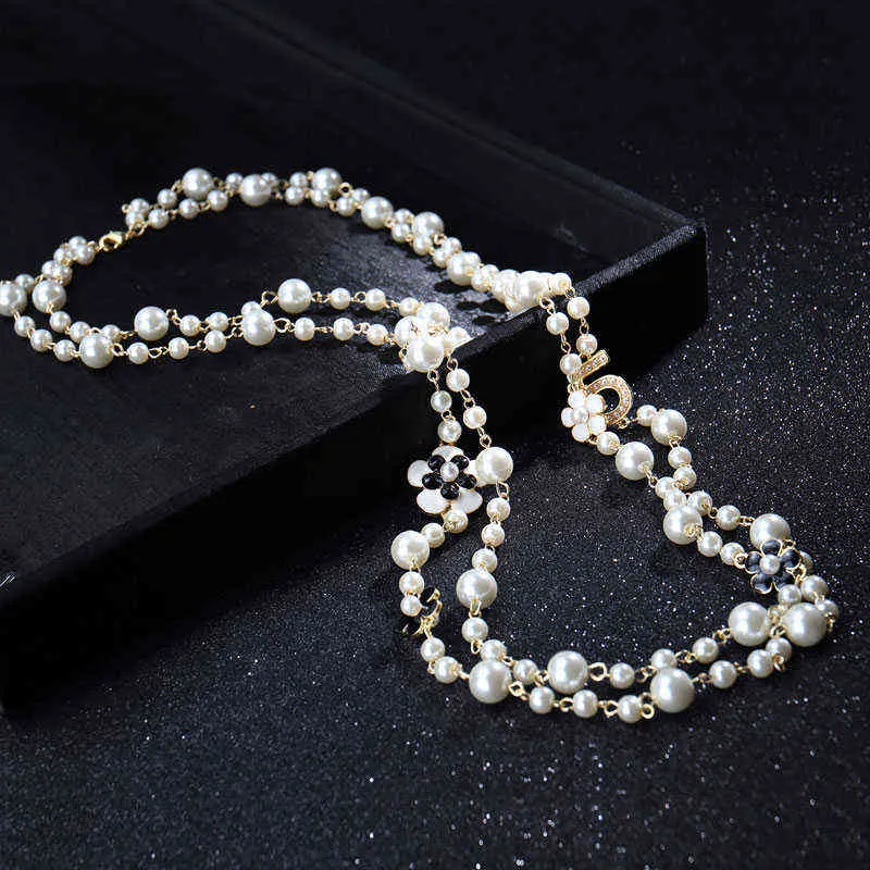 Wysokiej jakości kobiety Camellia Pearl wisiorki Naszyjnik podwójne warstwy długie łańcuchy Kołniegi de moda numer 5 biżuteria z imprezami kwiatową7476490