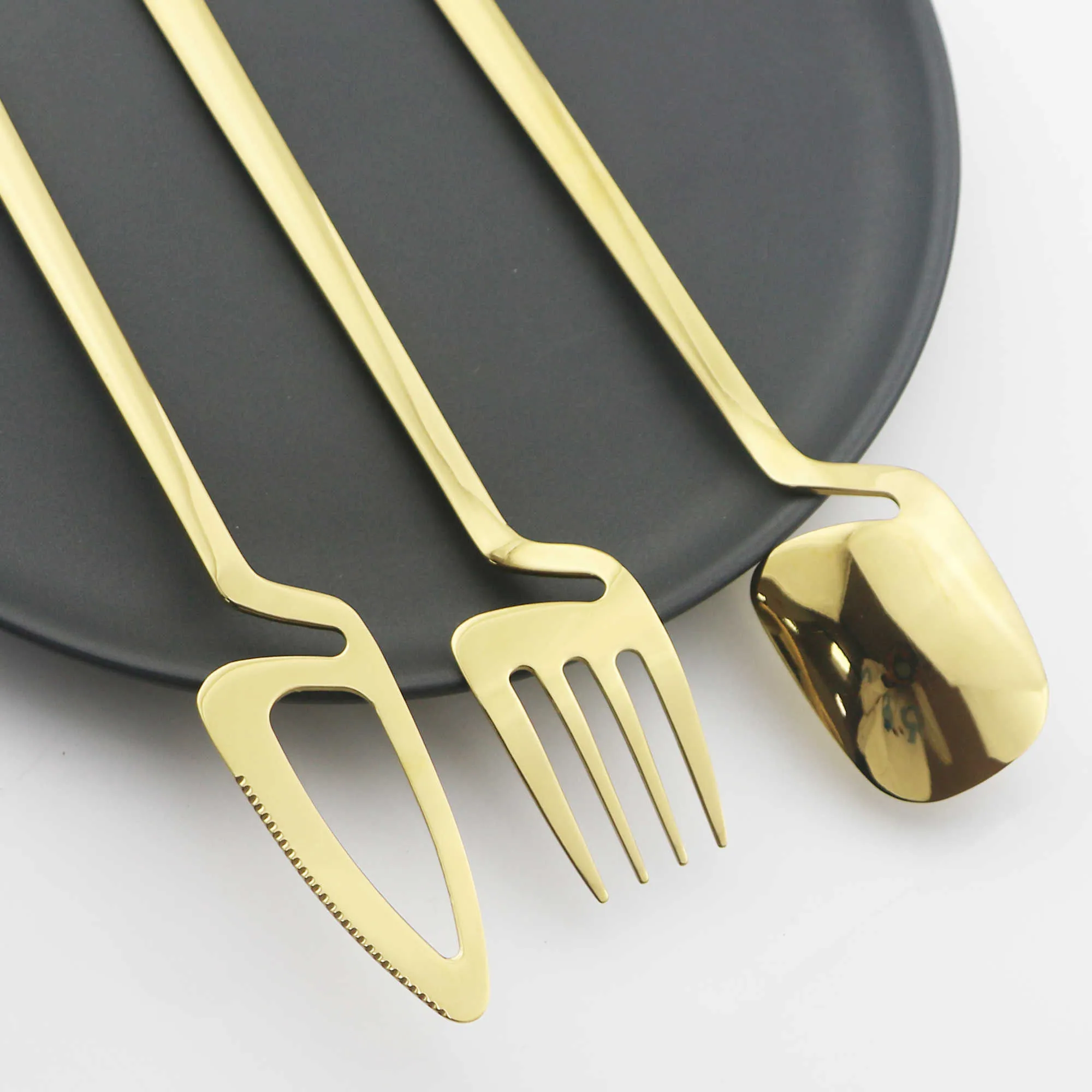 32 sztuk Rose Gold Cutlery Set 18/10 Zestaw do obiadowa Ze Stali Nierdzewnej Widelec Kawa Zestaw Zestaw Tableware Zestaw Bar Flatware Srebra Set X0703