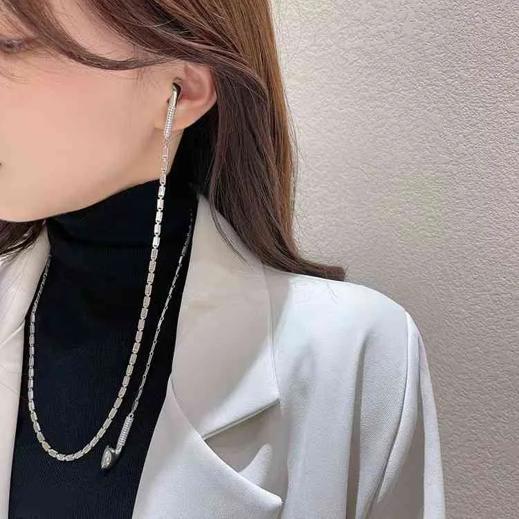 Xiao Zhan and Wang Yibo039s same headset sweater chain women039s 2021 new fashion titanium steel light luxury niche Dign Nec8114338