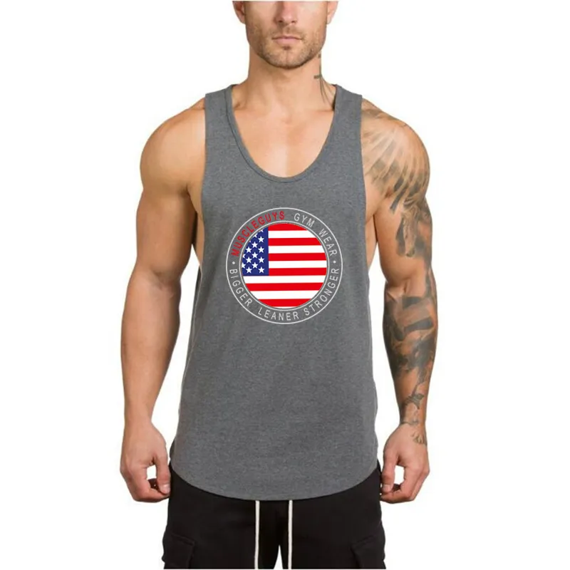 MuscleGuys nya ankomst Bodybuilding Stringer Tank Topp Mens Fitness Kläder Singlet Sportkläder Muskel TankTop Gym SHIRTS 210421