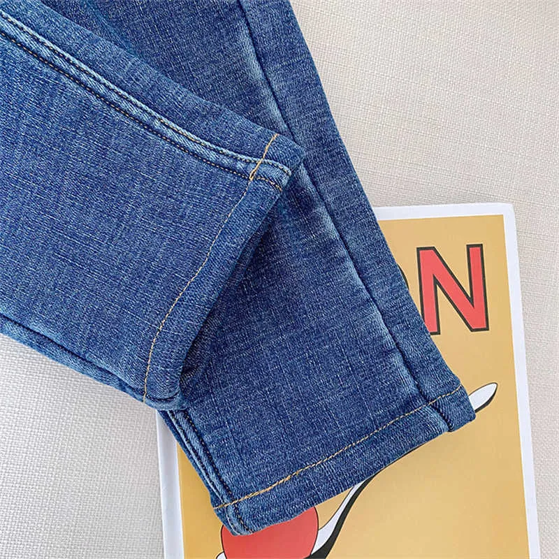 Style coréen Hiver Enfants Enfants Bleu Foncé Épais Chaud Jeans Bébé Garçons Filles Polaire Doublure All-match Casual Denim Pantalon 210615