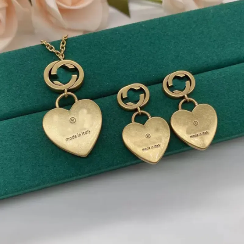 2022 Designer Ketting Set Oorbellen Voor Vrouwen Luxe Ontwerpers Gouden Ketting Hart Oorbel Mode Jewerly Gift Met Charm D2202175Z