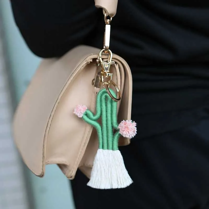 Mignon Cactus Forme Porte-clés Gland Sac Ornements Suspendus Fil De Coton Tissé Outils Coloré Porte-clés Fit pour Prévenir La Perte De Clé G1019