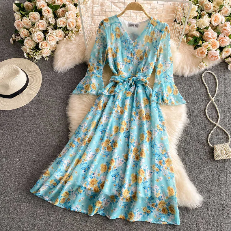 Mulheres Azul / Bege Flor Impresso Midi Dress Bohemian Verão V-Neck único Breasted Big Swing Robe Elegante Party Beach Vestidos Y0603