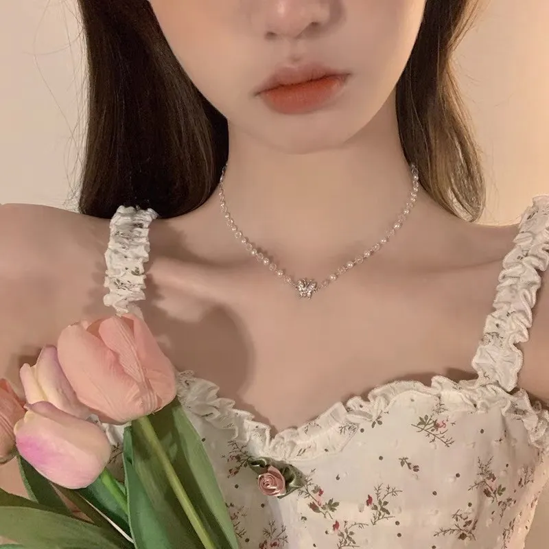 Strass Schmetterling Anhänger Halsketten für frauen Kristall Perle Schlüsselbein Neckalce Koreanische Erklärung Mode Schmuck Ganze Geschenk