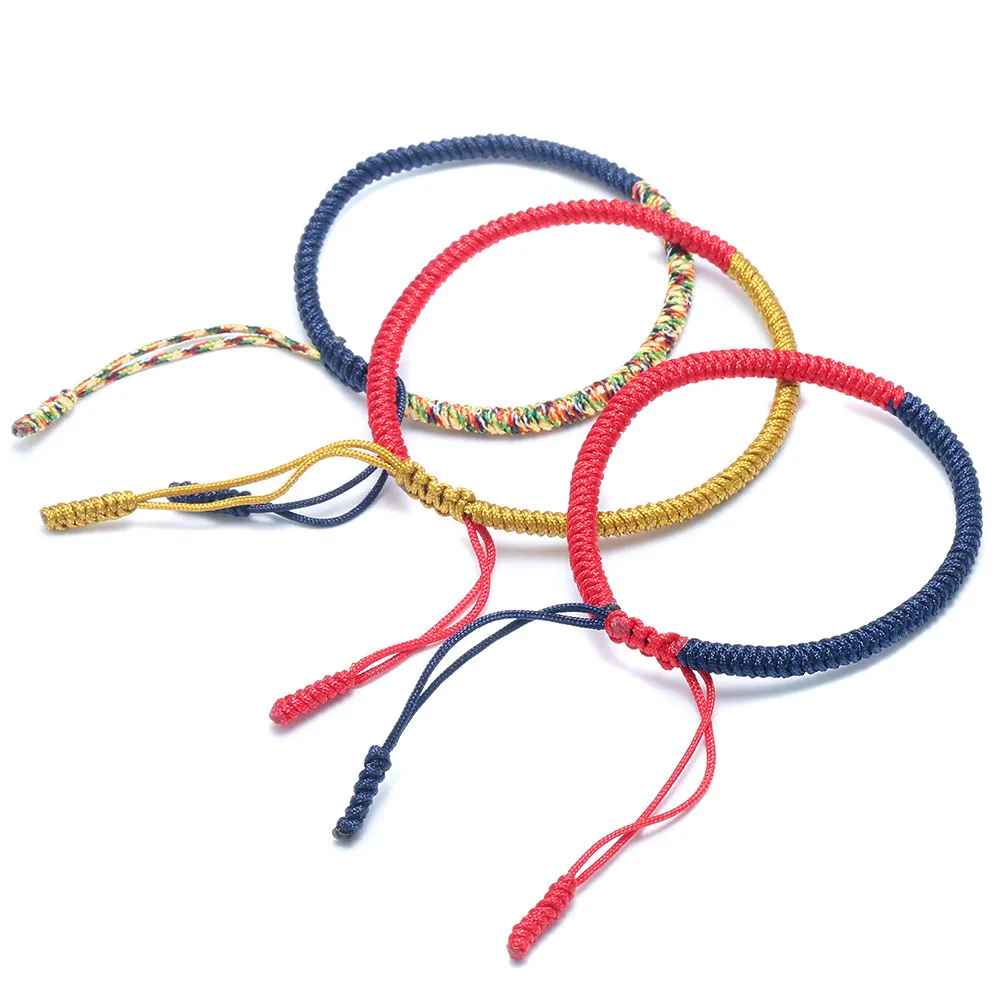 Bracelet de couleur mixte de couleur de nœud de diamant tissé à la main corde tibétaine