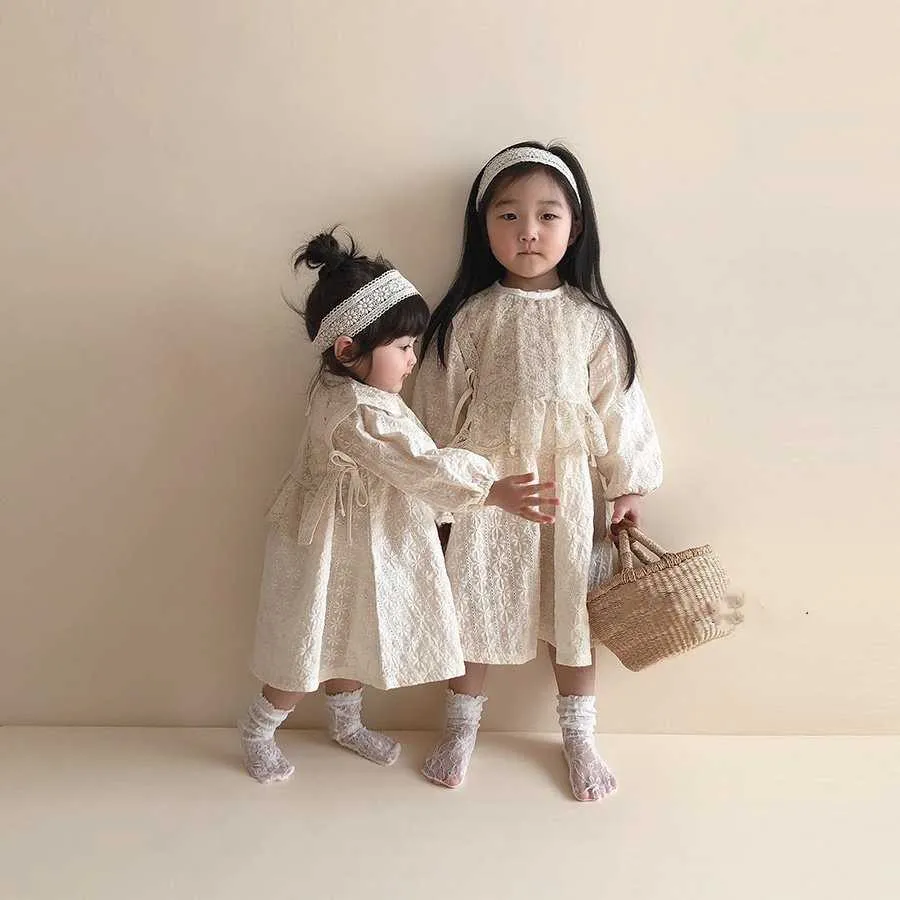 Automne Bébé Fille À Manches Longues Vêtements Élégant Blanc Dentelle Filles Robe Bébé Body Enfants Princesse Robes Twin Vêtements 211025