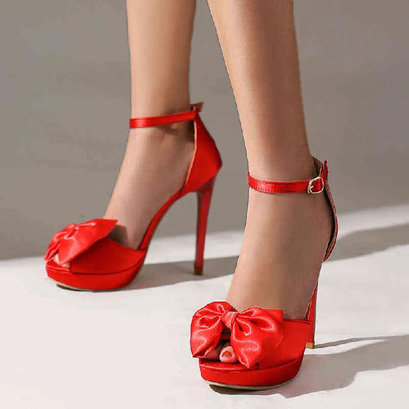 Sandels mode chaussures d'été pour femmes sandales talons hauts plate-forme brides à la cheville soie rouge fête mariage femme doux nœud attaché 220303