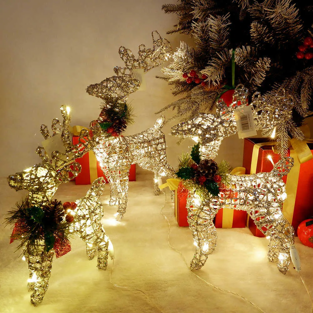 Christmas Iron Reindeer Elk LED Light with Pine Cones Decoration Golden Silver Deer Lamp Shopping Mall Ornaments Home Decor 211015