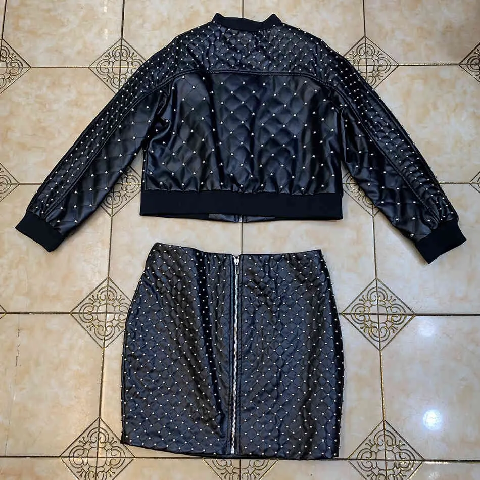 Gratis Fashion Rivet Läder Set Casual Långärmad Zip Kort Jacka Mini Skirt Kvinnors Sexiga Tvådelade 210524