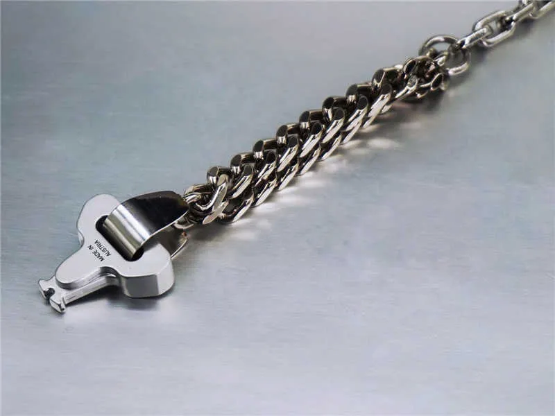 Hero Chain Alyx Buckle Bracelet Men Women High Quality 1017 Alyx 9sm Openwork Letters Stainless Steel Chain Q0622262V