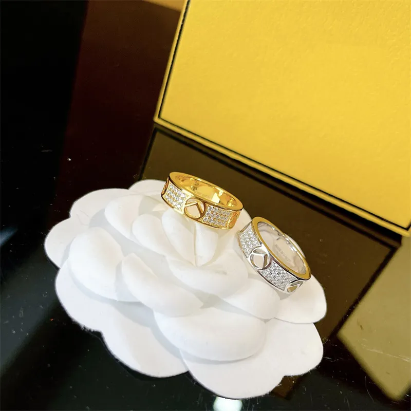 Gold Ring Luxury Designer Womens Diamond Anneaux Fashion Letter Bands Anneaux Femmes Original Design Top Quality Love Ring Engagement