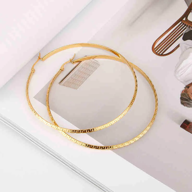 Orecchini di design borchie Gioielli di lusso Colore oro Acciaio inossidabile Orecchino a cerchio grande le donne Grandi cerchi Design cinese Ladies Ear5273610