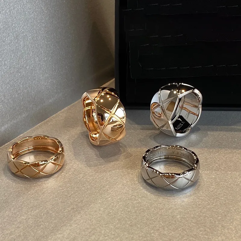 Joyas de plata esterlina para mujeres delgados anillos de lujo anillos de cumpleaños Regalo de cumpleaños europeo y americano Classic Fashion Pareja Boda 22021866184