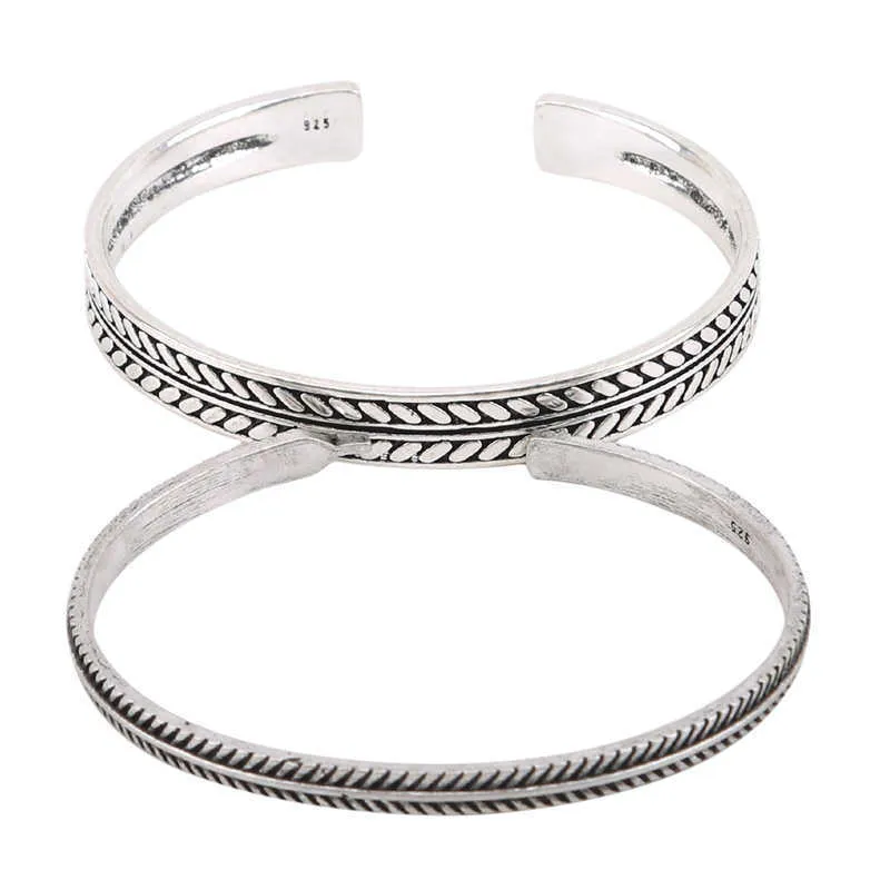 Vintage Dekorativa lövmönster Öppna armband Bangle för kvinnor Män Små färska All-Match Lady Armband Q0719