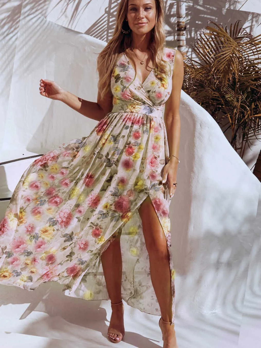 Summer Women Print V Neck Split Maxi Dress Floral Spaghetti Strap Elegant Party Chiffon Eleganti abiti da spiaggia casual Donna 210630