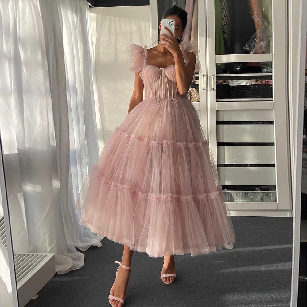 Sevintage Simple Light Pink Short Prom Dresses Spaghetti Straps Tiered Tulle Prom Lökar Sweefeart Tea-Length Wedding Party Dress 210719