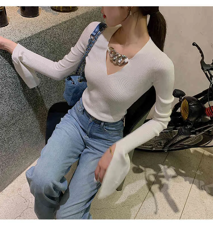 Korean Stylish Silver Chain Knitted Pullover Sweater Women Spring Splitting Sleeve V-neck Tops Fashion Ladies Jumpers Femme 210513