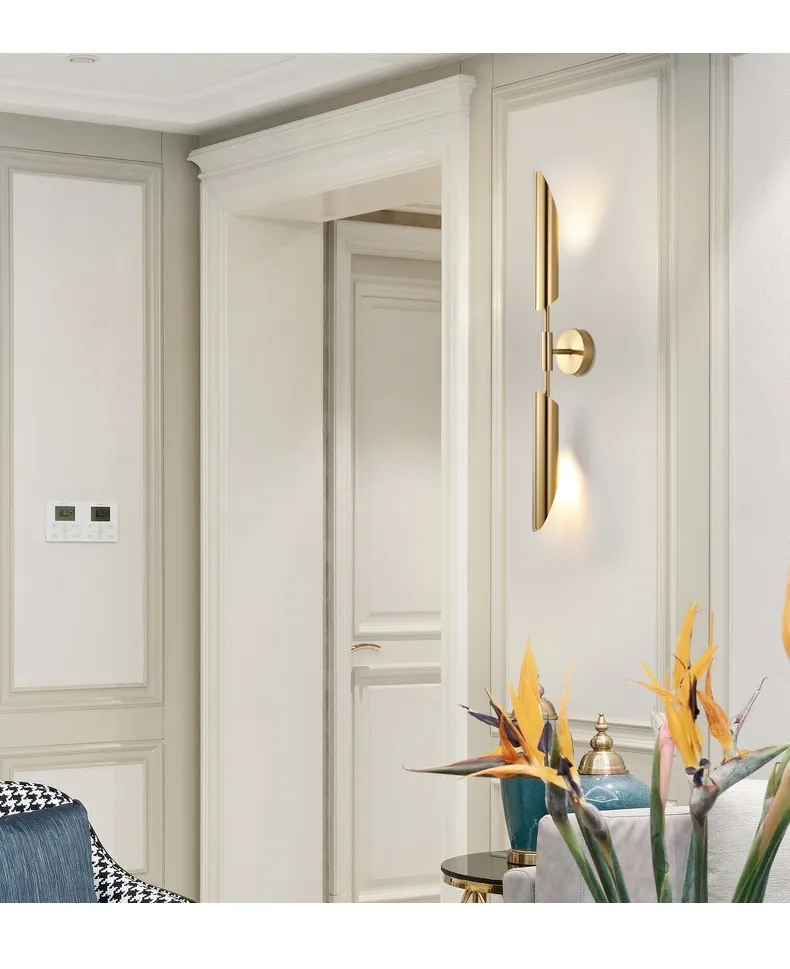 モダンなLEDウォールランプシンプルな金の屋内照明灯装置は、生きているダイニングベッドルームの浴室の装飾のための北欧のノルディッククリエイティブライト216H