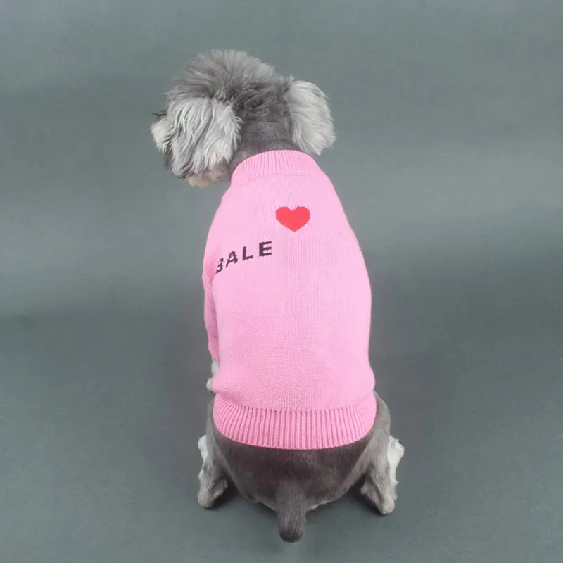 Roupas de cão de inverno gato suéter suéter luxurys designers suéter roupas de suprimento de animais de estimação para canalização de filhote b moletons do casaco D211024124292