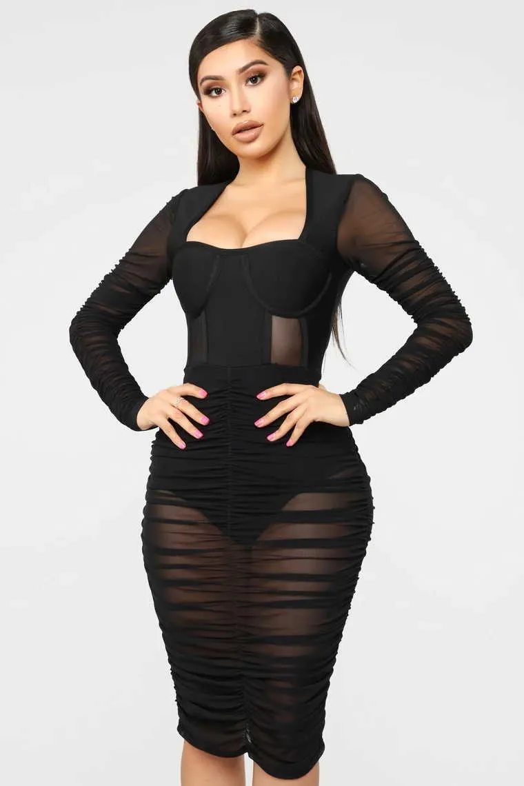 Femmes Sexy Transparent Dentelle Maille Noir Bandage Robe Dames À La Mode Designer Célébrité Chic Partie Robe 210527