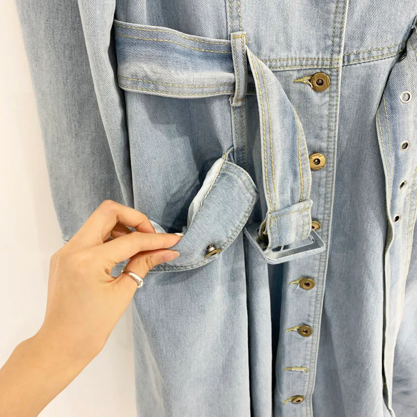 Chic mujeres de manga larga cuello cuadrado de un solo pecho Blue Jeans Spring Pocket Midi A-Line Denim fajas vestido 210416