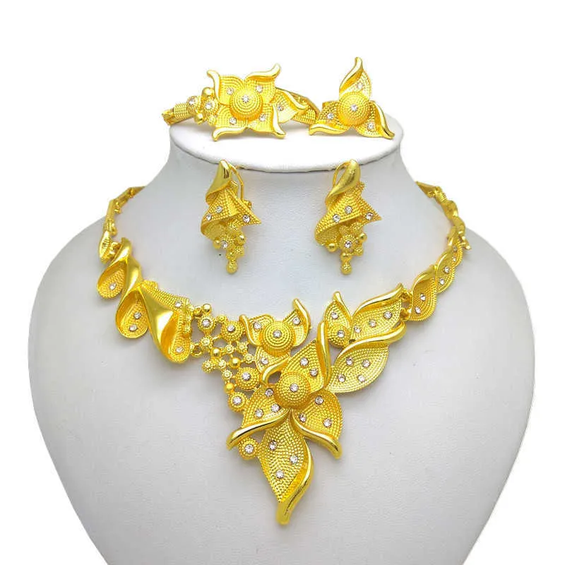 2021 New Luxury Dubai Set di gioielli in oro colorato Collana da sposa nigeriana Anello donna Set di gioielli con perline africane H1022
