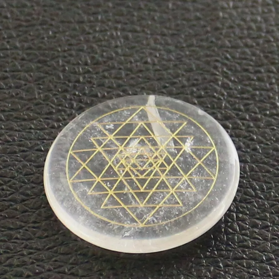 Pietre preziose naturali sciolte Chakra a i Ornamento di pietra inciso Modello geometrico del triangolo Sri Yantra Yoga Meditazione Prop Reiki S276f