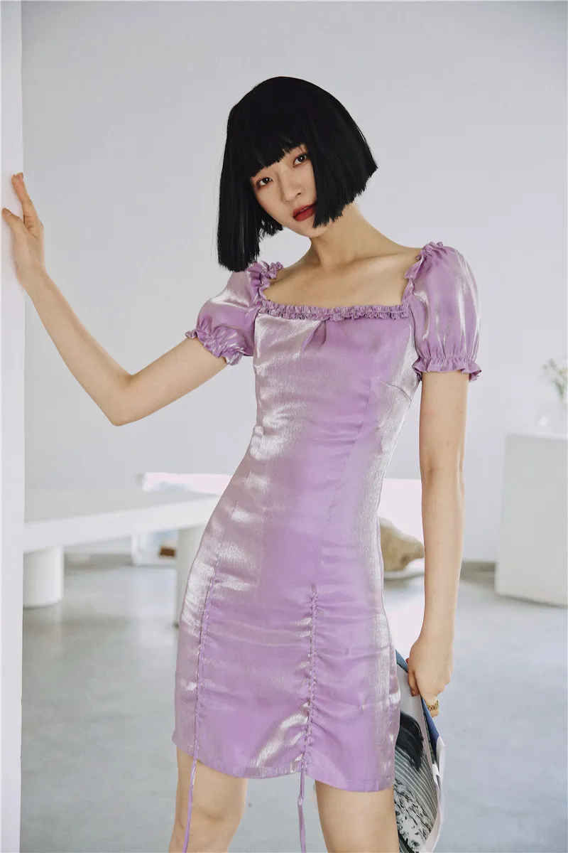 Polarisiertes lila figurbetontes Kleid, quadratischer Kragen, Puffärmel, Sommer, Mini-Damen-Kordelzug, eng, modisch, 210427