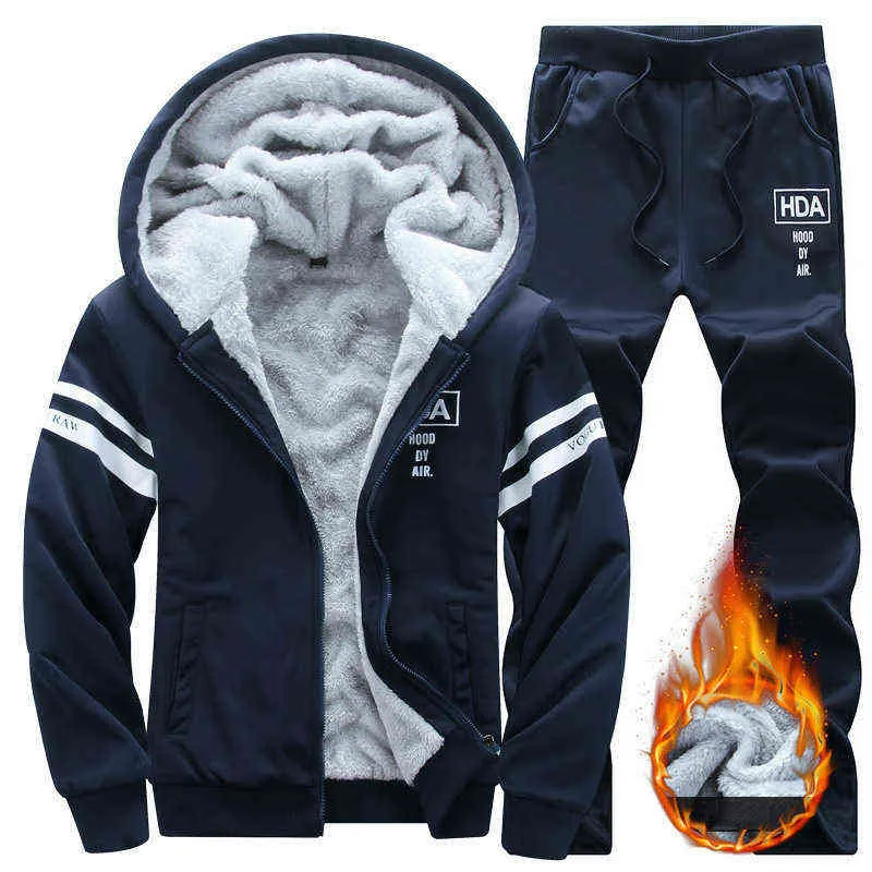 Inner Fur Mens Tracksuits Winter Men Set Warm Hoodies Suit Casual Fleece Lined Sweatshirts Men Set Sportswear 4XL 211103