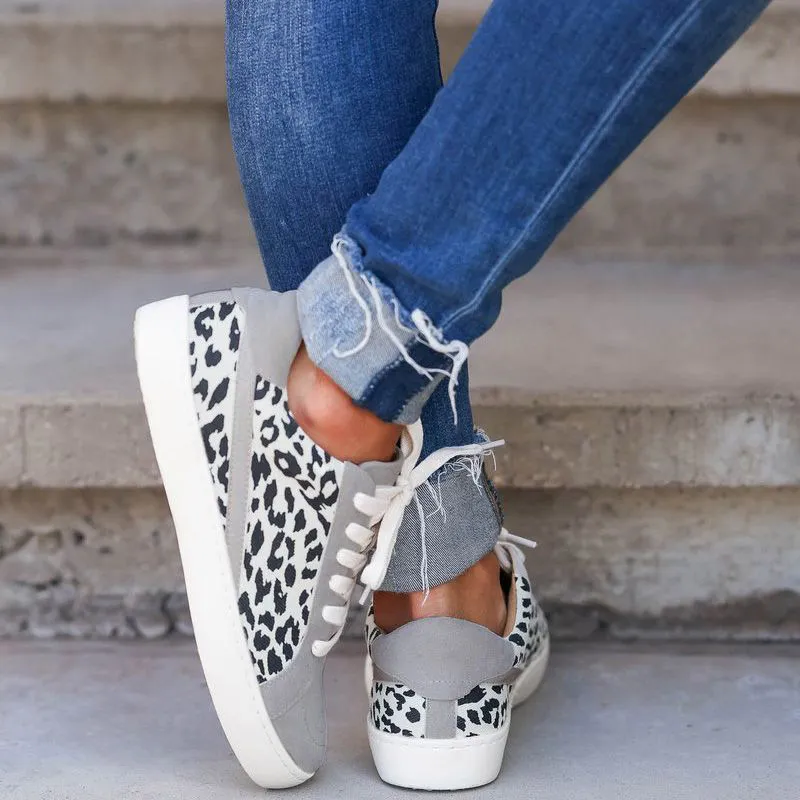 Scarpe basse da donna Sneakers da donna Sneakers stringate leopardate Plus Size PU Sneakers Casual 2021 scarpe vulcanizzate moda calzature da passeggio