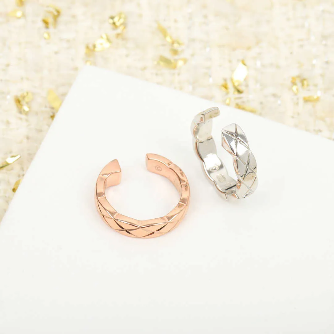 2021 Tendance européenne célèbre marque bijoux purs de mode pour femme de luxe de luxe boucles d'oreilles à clip géométrique