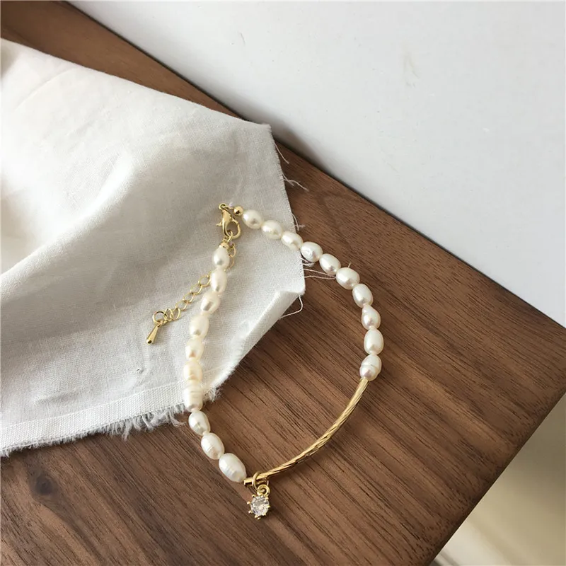 Pearl Splice Pärledarmband Simple Fashion Pop Kvinnliga smycken Strands Valentine039S Day Gift A Social Gathering6357180