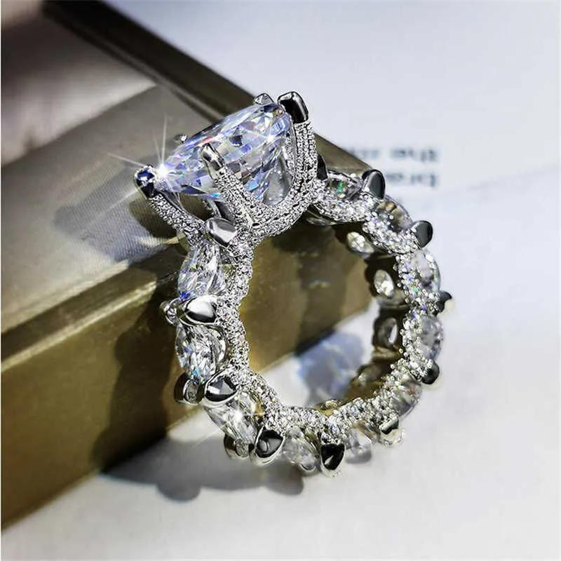 Cocktail Sparkling Luxury Jewelry 925 Sterling Silver Large Round Cut White Topaz CZ Diamond Promise Women Wedding Band Ring247n