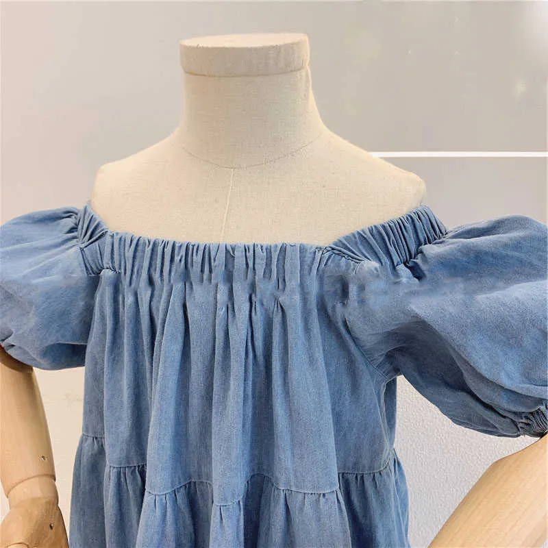 Sommarflickor klär One-Shoulder Puff Sleeve European och American Fashion Denim Baby Barn Barnkläder 210625