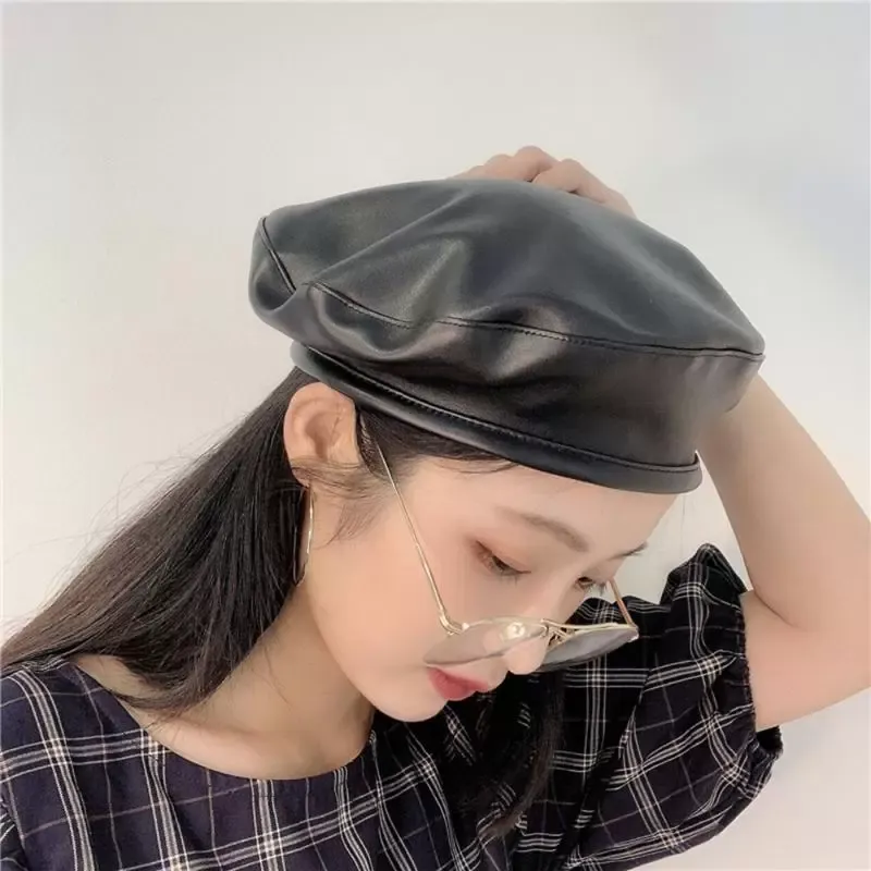 Berets 2022 Spring Women's Fashion Beret Solid Pu Leather French Artist Beanie Hat All-match Adjustable Ladies