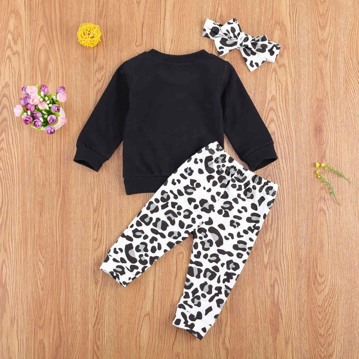 0-24m Höstfödd Spädbarn Babyflickor Kläder Set Långärmad Svart Sweatshirt Toppar Leopardbyxor Headband Outfits 210515