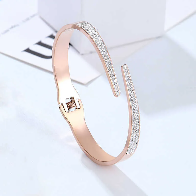 Klassische Luxus Offene Volle Zirkon Armreif für Frauen Edelstahl Gold Farbe Armband Armreif Liebe Schmuck Geschenk Pulseiras Q0719