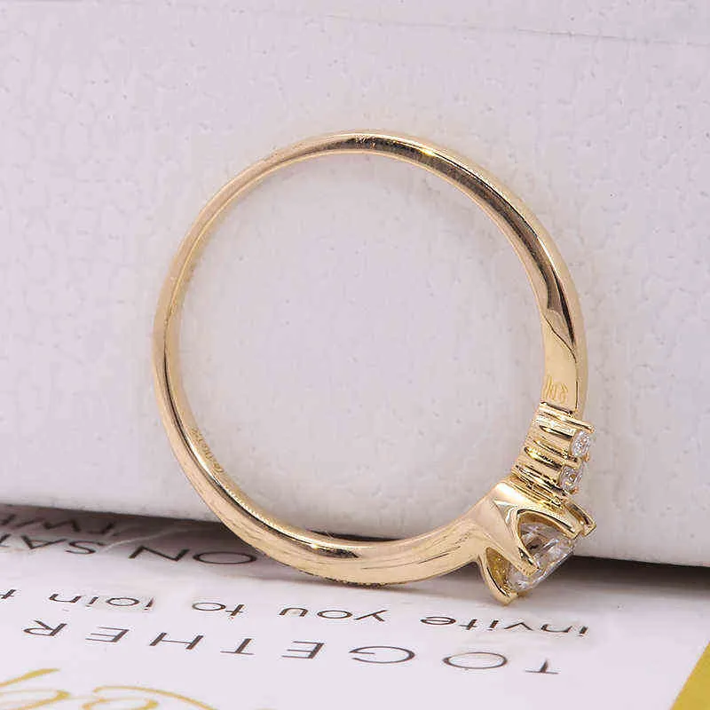 AEAW 0.3ct 4mm Round Cut EF VVS1 925 Silver Ring Diamond Test Passed Fashion Girlfriend Women Christmas Gift 211217