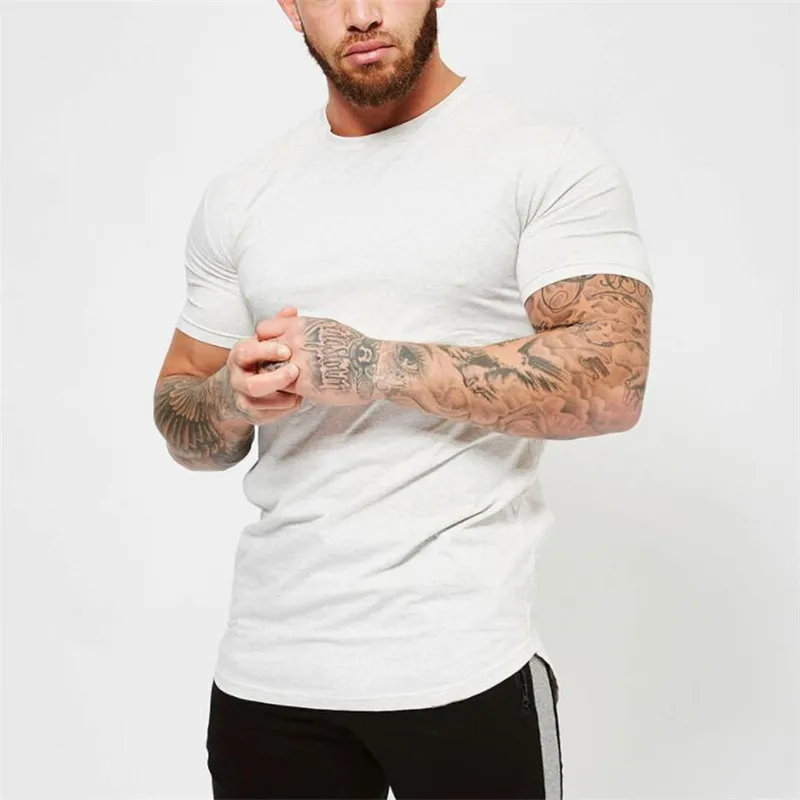 Spor Giyim Yaz Moda Katı Kısa Kollu T Gömlek Erkekler Pamuk O-Boyun Silm Fit Casual Erkekler T-Shirt Artı Boyutu M-2XL 210421