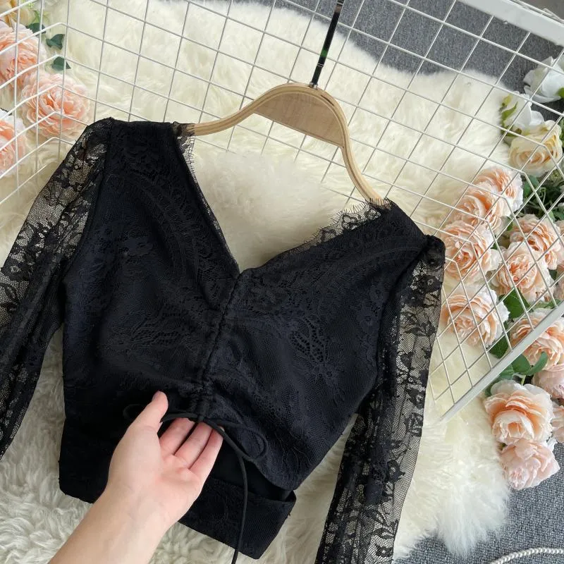 SINGREINY Women Black Lace Blouse Design Hollow Backless V Neck Long Sleeve Slim Tops Spring Korean Streetwear Short Blouses 210419