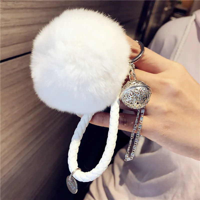Fluffy Real Rabbit Fur Keychain mignon peluche clé pendentif femelle Bell Palace Bell Sac ornement bijoux accessoires de bijoux G1019