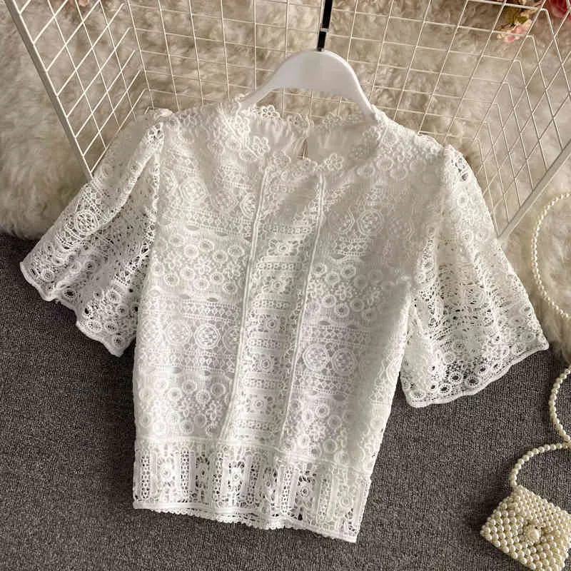 Zomer Frans retro blouse vrouwelijke bladerdeeg mouw kant holle haak blusa kleine stand-up kraag mode shirt C846 210506