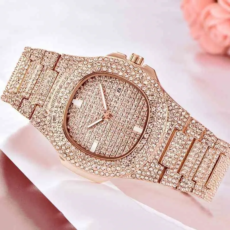 Varumärke Iced Out Diamond Watch Quartz Gold Hip Hop Quartz armbandsur med Micropave CZ rostfritt stål klockklocka relogio248f