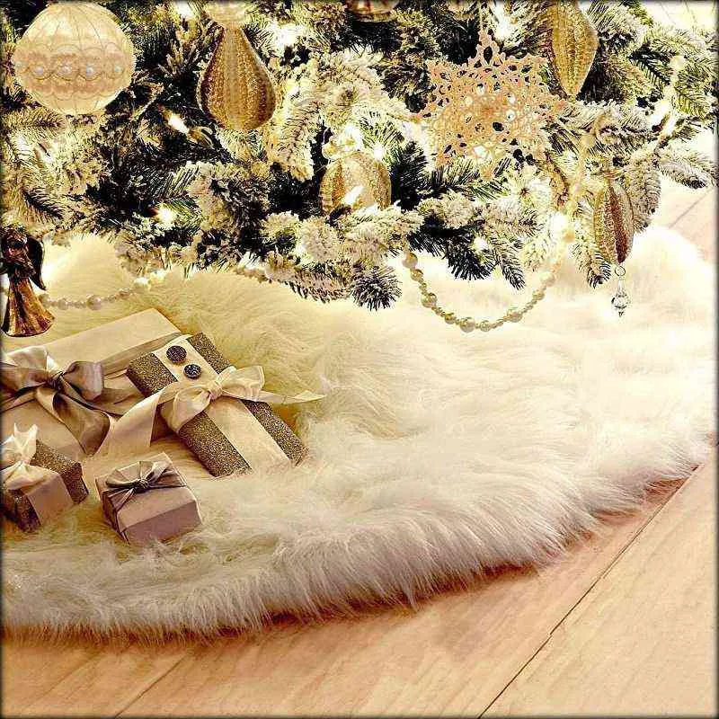 White Plush Christmas Tree Skirt Fur Carpet Merry Christmas Decoration for Home Natal Tree Skirts Year Decoration Navidad 211104