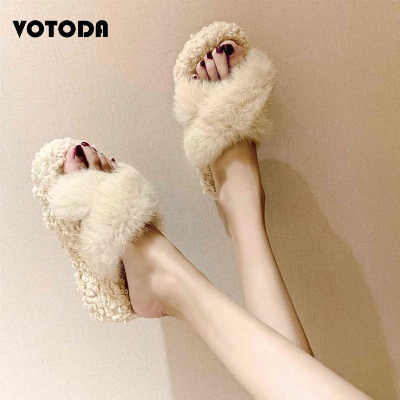Fashion Plush Slippers Women Furry High-heeled Slides Fluffy Faux Fur Flip Flops Warm Soft Home Slippers Ladies Winter Shoes H1122