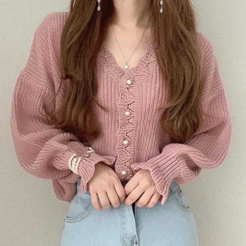 Ezgaga Aushöhlen Strickjacke Frauen Koreanische Chic V-ausschnitt Perle Taste Lange Puff Sleeve Elegante Pullover Weibliche Tops Zarte 210430