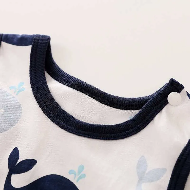 Arrivée d'été et de printemps bébé belle baleine conception sans manches combinaison une pièce vêtements en stock 210528