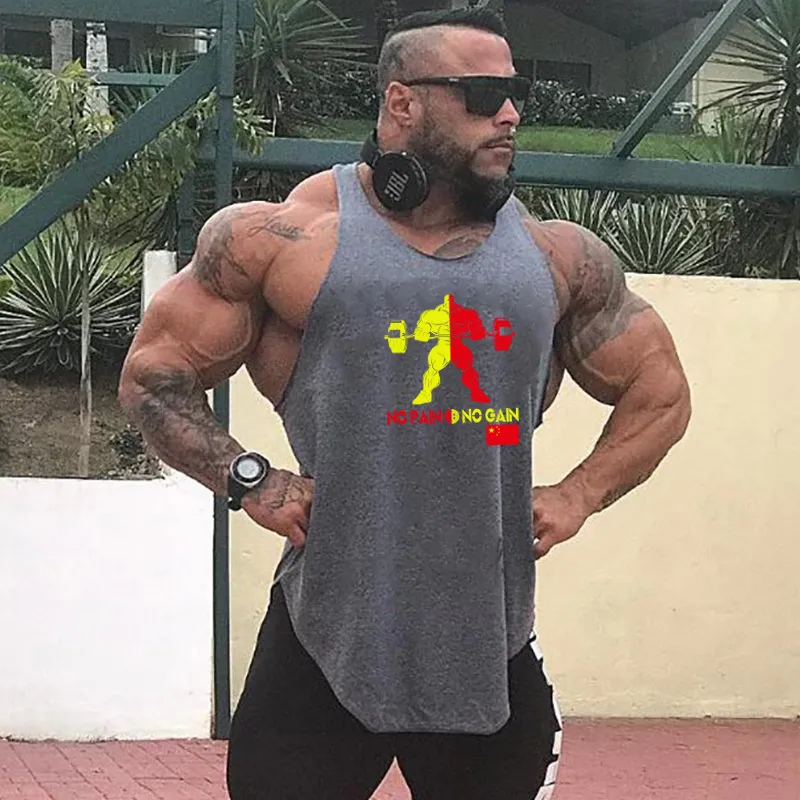 MuscleGuys Yeni Tasarım Erkekler Spor Salonları Kolsuz Gömlek Vücut Geliştirme Stringer Tank Tops Mens Yaz Spor Giyim Rahat Tanktop 210421