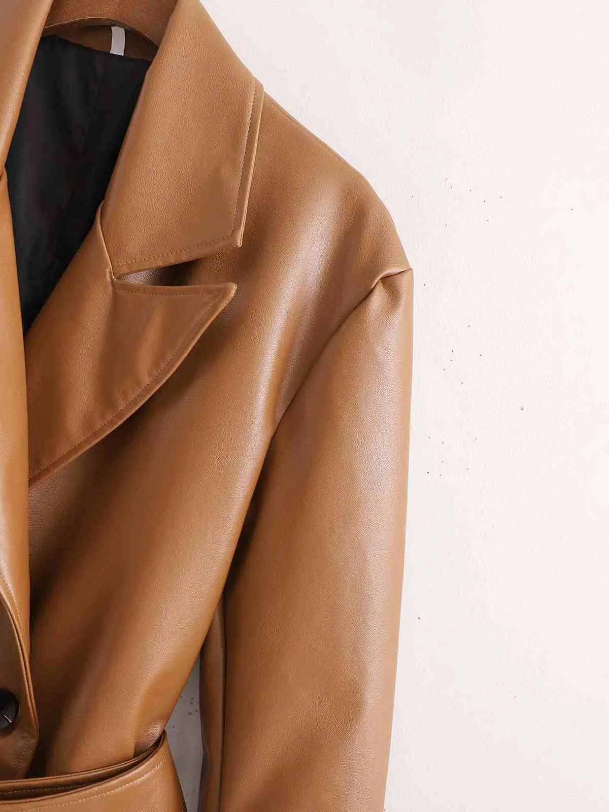 Trench-coat en faux cuir d'hiver femme Pu coupe-vent double boutonnage vêtements d'extérieur couleur unie 210421